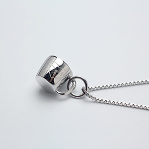 Lifetime cup necklace