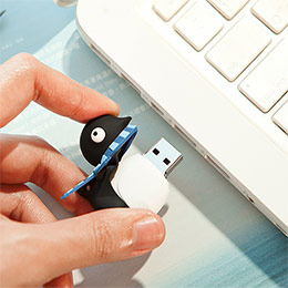 Bone cute doll USB flash drive