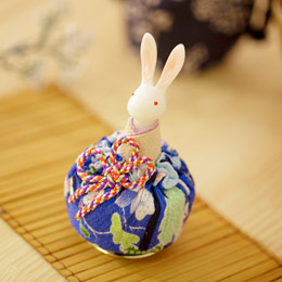 Japanese style rabbit handmade music box