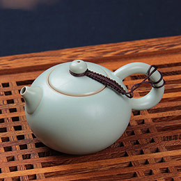 Ru kiln ceramic kung fu teapot
