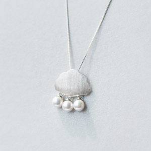 Cloud Raindrop Pearl Necklace