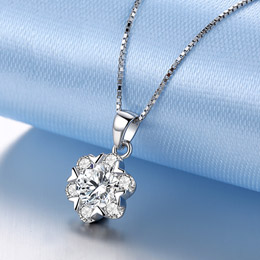 925 Silver Diamond Flower Pendant