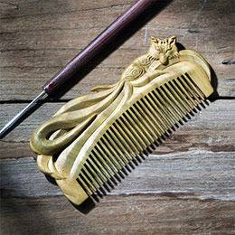 Linghu natural sandalwood comb