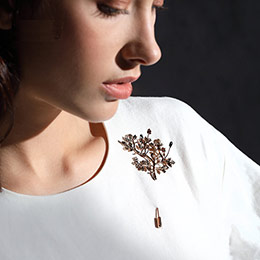 Flower Resurrection Crystal Brooch
