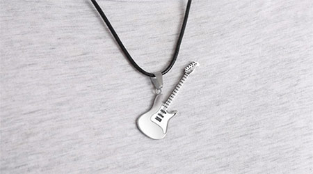 10 tough gifts for straight men