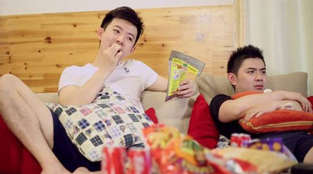 A list of gifts for college roommates