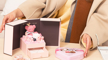 Top 10 Valentine's Day gifts for girls