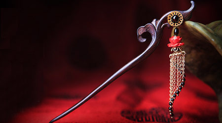 A collection of ancient style gifts to give him a different charm