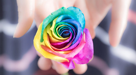 The best gifts for your girlfriend on her fifth anniversary