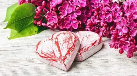 Gift guide for girlfriend and wife on Chinese Valentine's Day