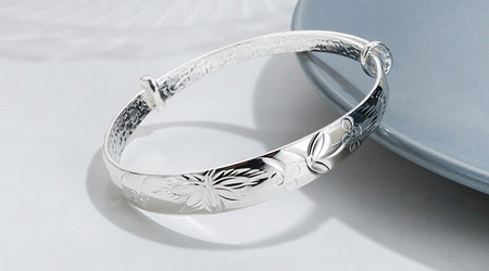 A list of gifts for Mother-in-law on Women’s Day