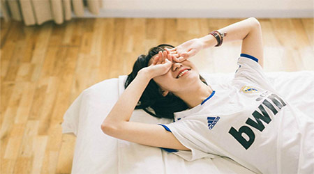 Prank your girlfriend on Valentine's Day with these funny gifts