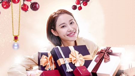 Gifts for Mothers Born in the Year of the Rooster