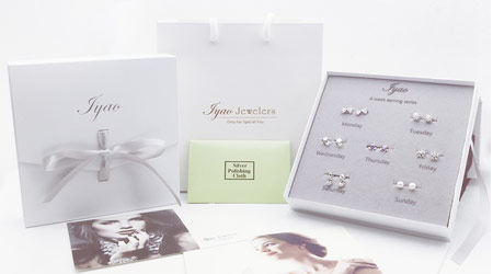 Give your girlfriend these 10 high-value earrings