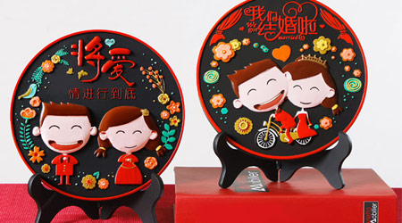 These gifts are the most festive for relatives and friends to get married