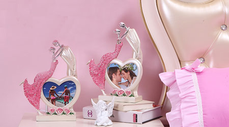 Gifts for your wife on the 10th wedding anniversary