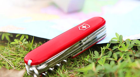 10 Tough Guy Gifts for Straight Guys