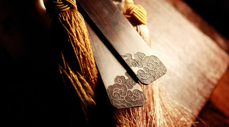 A great collection of retro gifts full of ancient style