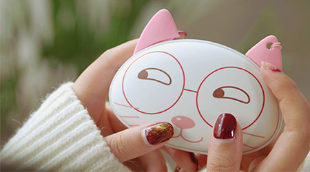Giving gifts in autumn and winter can warm your heart and body