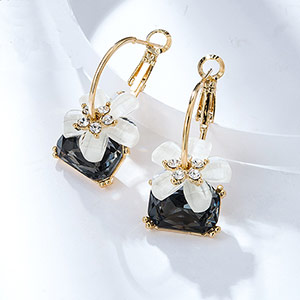 Crystal Flower Sparkling Earrings