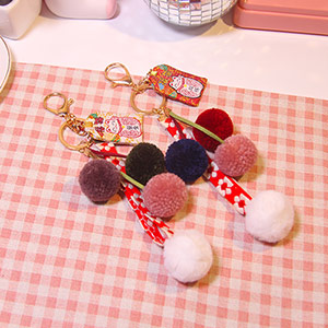 Japanese lucky cat keychain