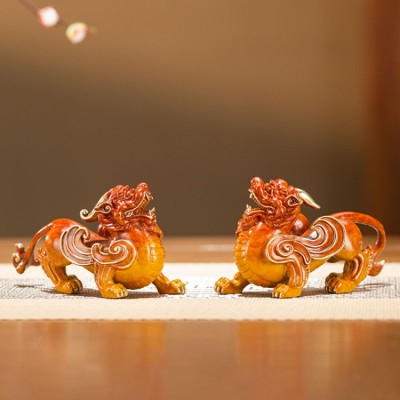A pair of consecrated Pixiu figurines