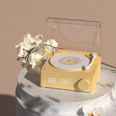 Retro Record Player Bluetooth Speaker