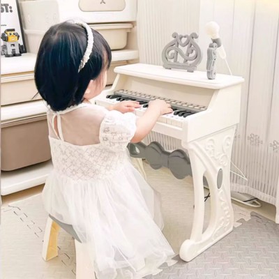 Children can play electronic piano