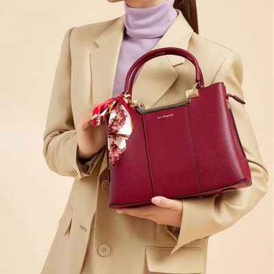 Red Dragonfly Mom Handbag