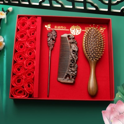 Wedding wooden comb gift box