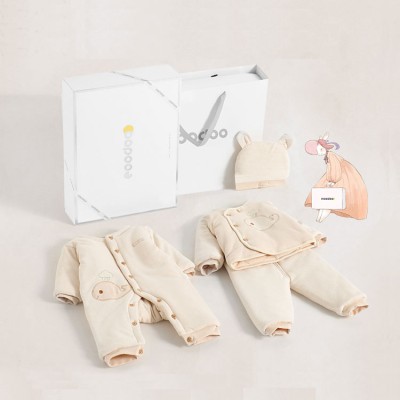 Newborn baby clothing set gift box
