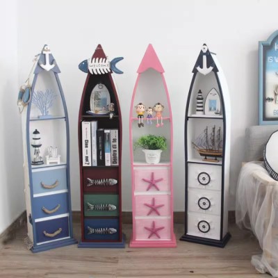 Creative ship-shaped locker