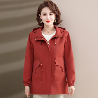 Mother's stylish autumn windbreaker