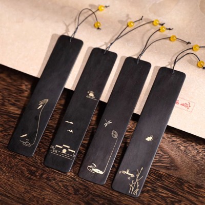 Ancient style sandalwood bookmark inlaid with copper wire