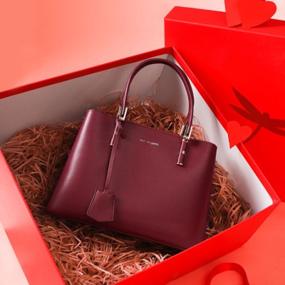 Red Dragonfly Mom Handbag