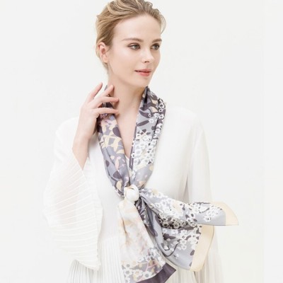 MARJAKURKI silk scarf