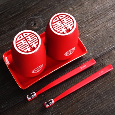 A pair of wedding couple wash cups