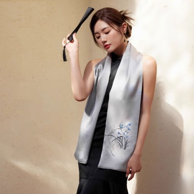 Chinese style mulberry silk embroidered scarf