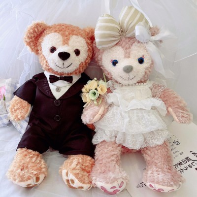 Wedding couple teddy bear pair