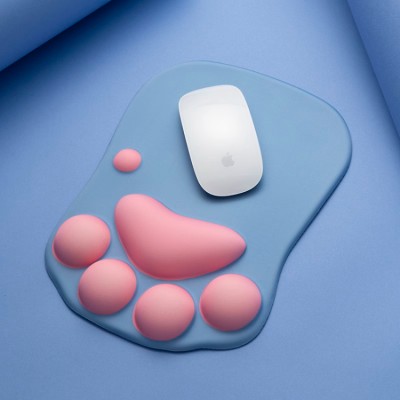 Bèl chat paw