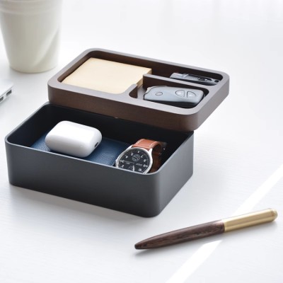 Magnetic rotating storage box