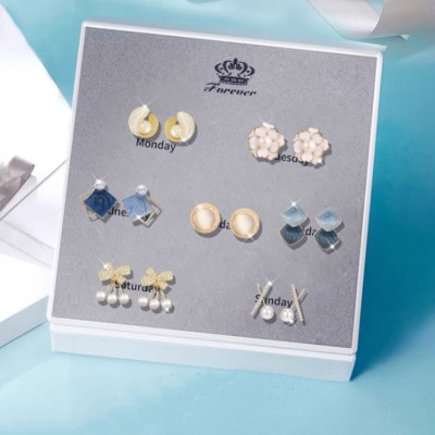 Weekly Earring Gift Box