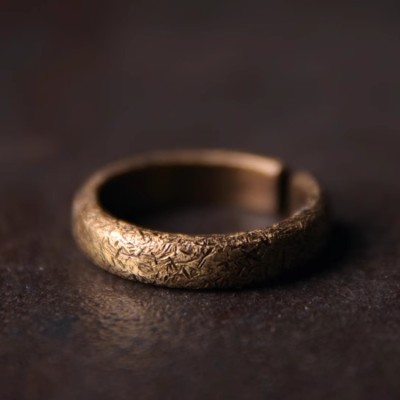 Cool texture bronze ring
