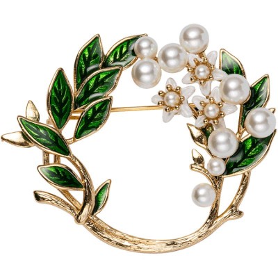 Gardenia Wreath Brooch