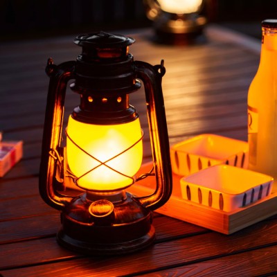 Retro imitation kerosene lamp table lamp