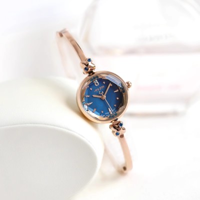 Polysilicon mother-of-pearl bracelet watch