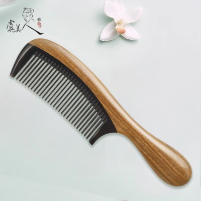 Poppy Green Sandalwood Carved Comb