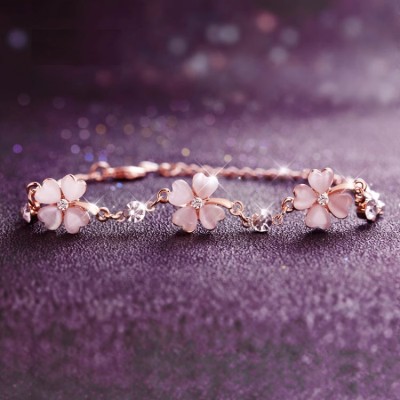 Cherry Blossom Pink Four-Leaf Clover Crystal Bracelet
