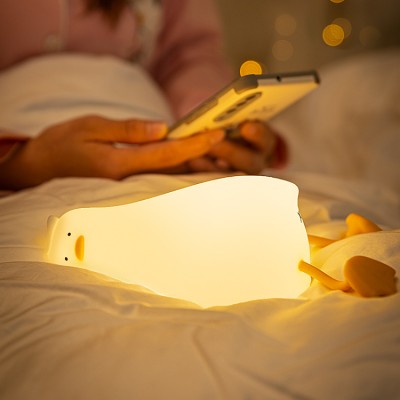 Lying duck pat night light