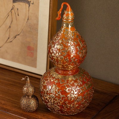 Bronze gourd bottle with abundant fortune